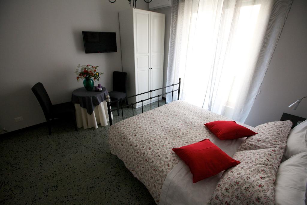 La Casa In Prati Bed & Breakfast Roma Oda fotoğraf